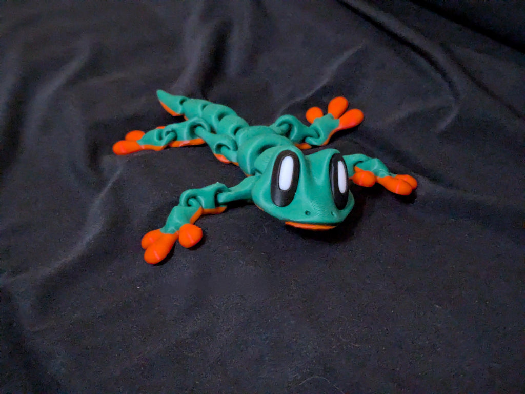 Magnetic Gecko Buddy with Storage Rock – 3D Printed Cutie in Green and Yellow or Green and several other colors!