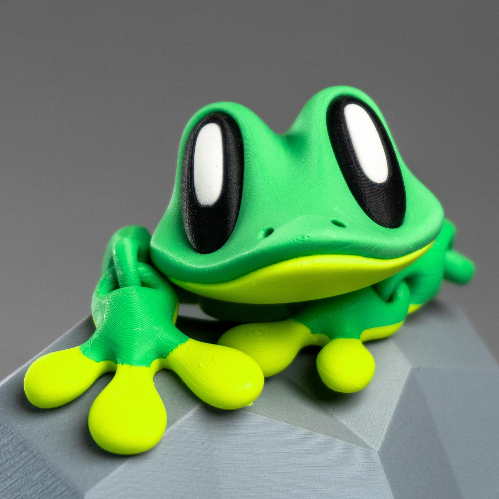 Magnetic Gecko Buddy with Storage Rock – 3D Printed Cutie in Green and Yellow or Green and several other colors!