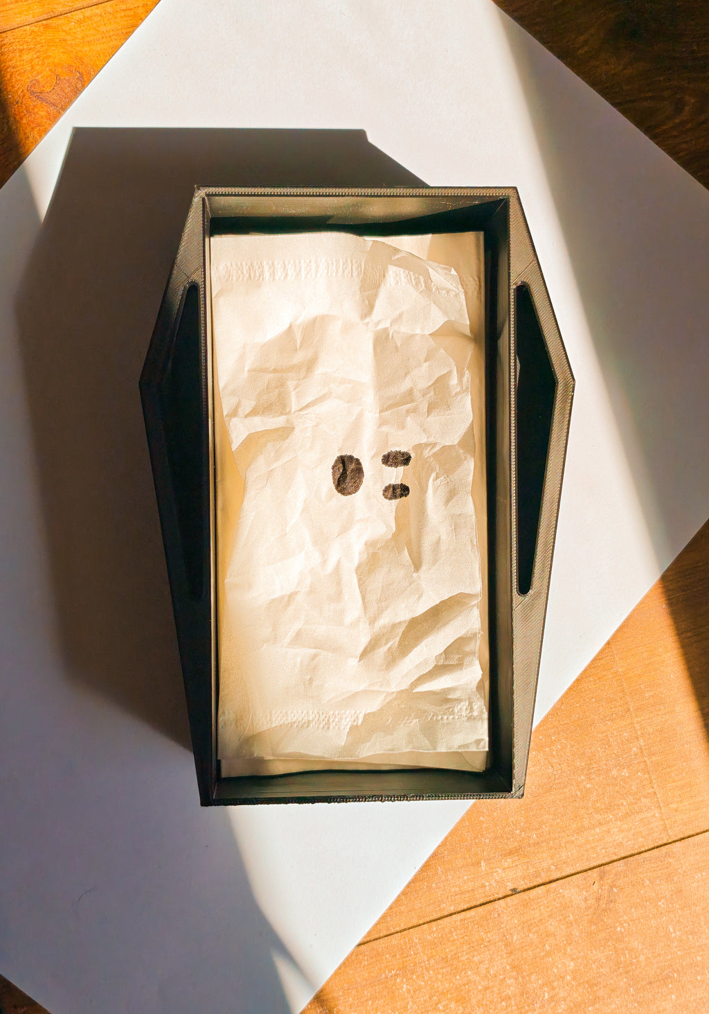 Coffin Tissue Box Holder | Gothic Tissue Holder | Spooky Halloween Home Decor | 3D Printed Coffin Decor