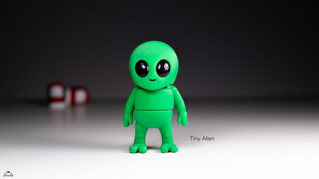 👽 Tiny Alien – Cute Alien Figurine and Keychain